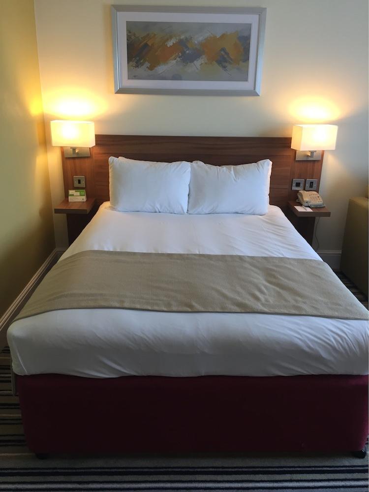 Holiday Inn Reading West By Ihg Exterior foto