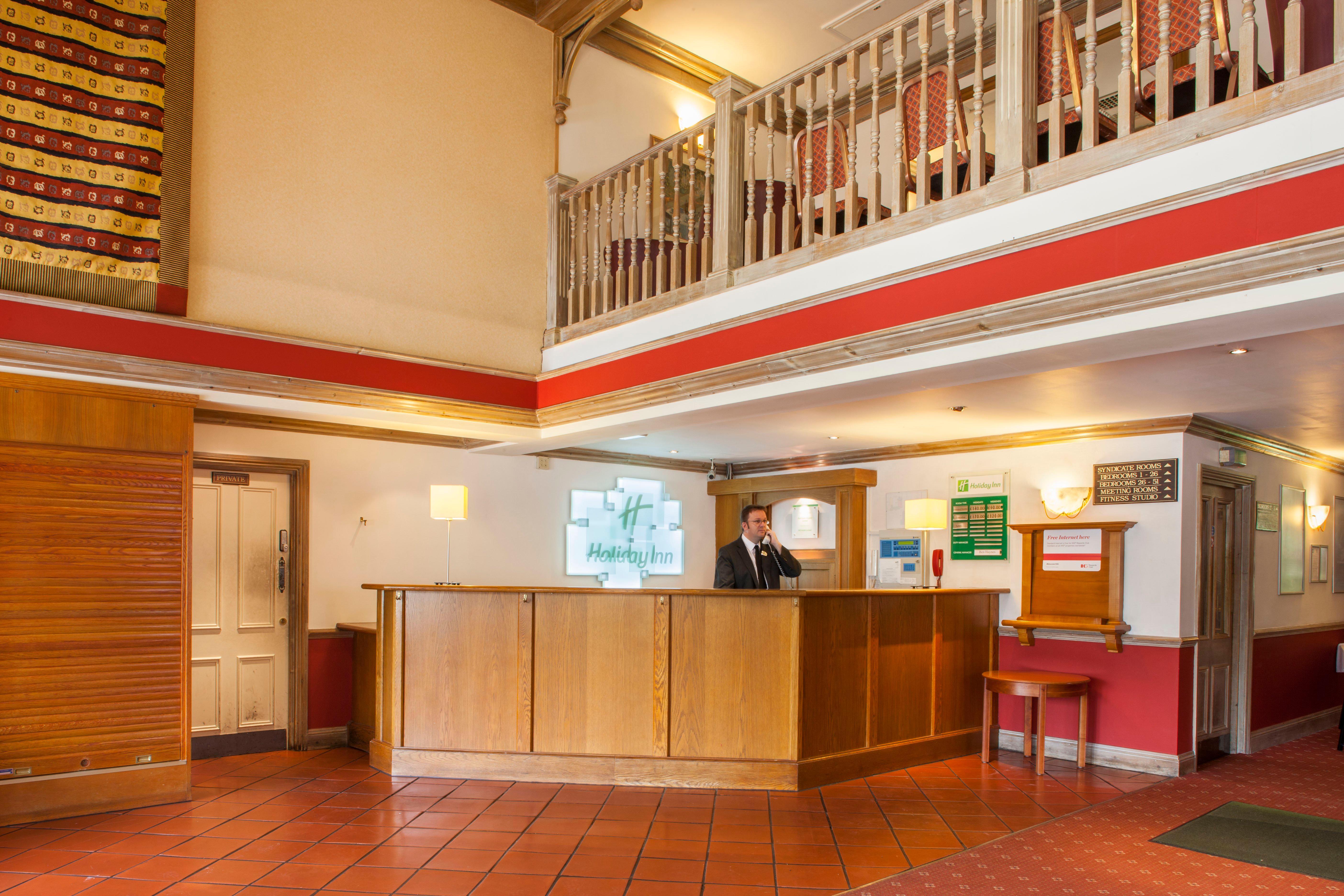 Holiday Inn Reading West By Ihg Exterior foto